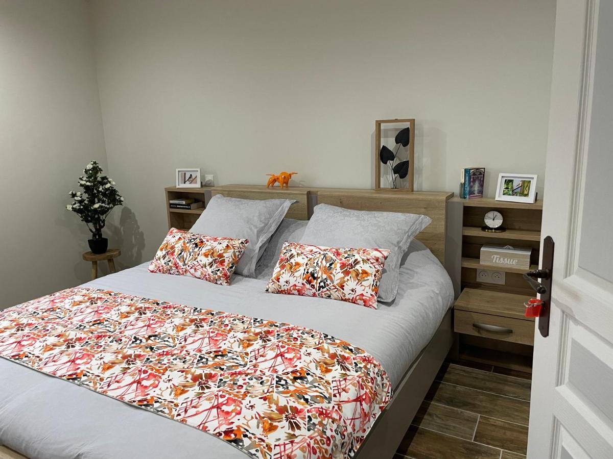 Chez La Rose Luxueuse Cottage Avec Jacuzzi Rouvres-la-Chétive 외부 사진