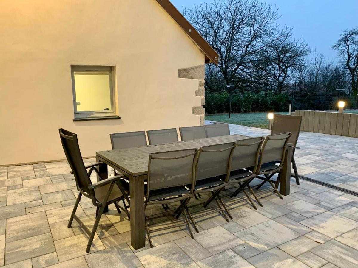 Chez La Rose Luxueuse Cottage Avec Jacuzzi Rouvres-la-Chétive 외부 사진
