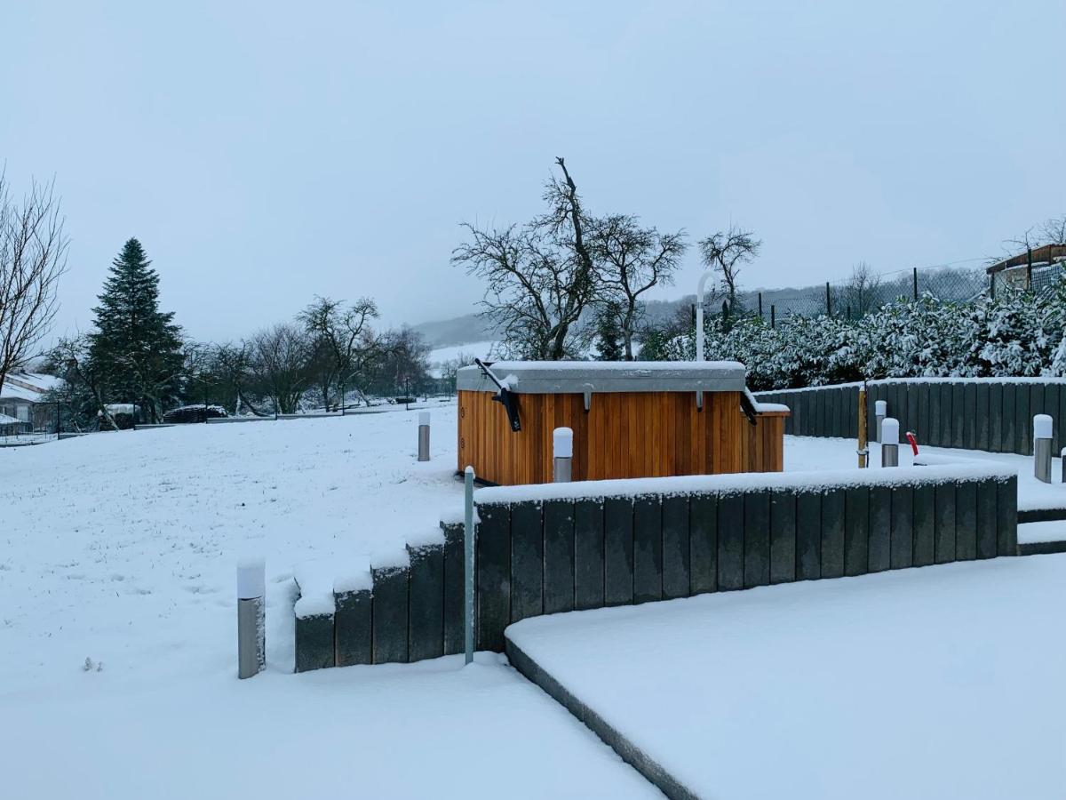 Chez La Rose Luxueuse Cottage Avec Jacuzzi Rouvres-la-Chétive 외부 사진