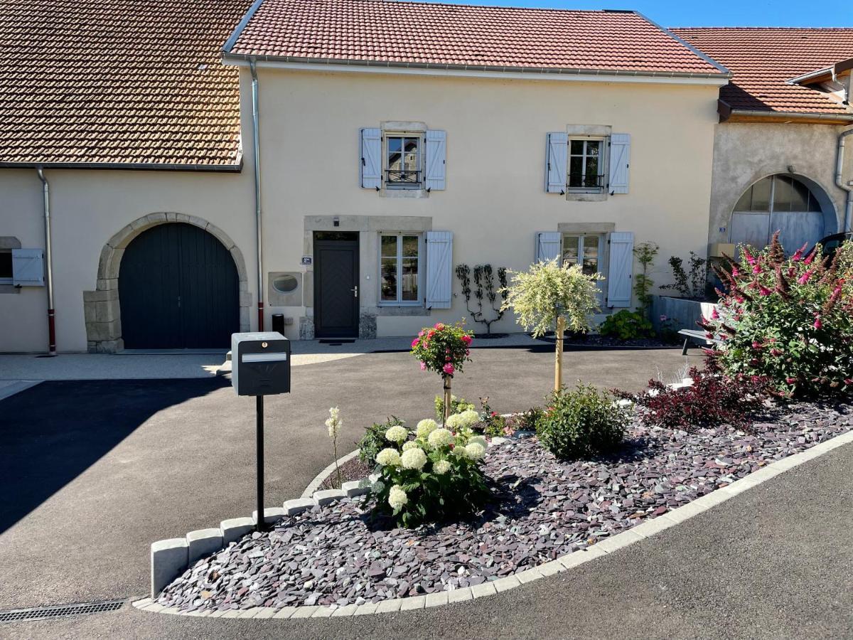 Chez La Rose Luxueuse Cottage Avec Jacuzzi Rouvres-la-Chétive 외부 사진